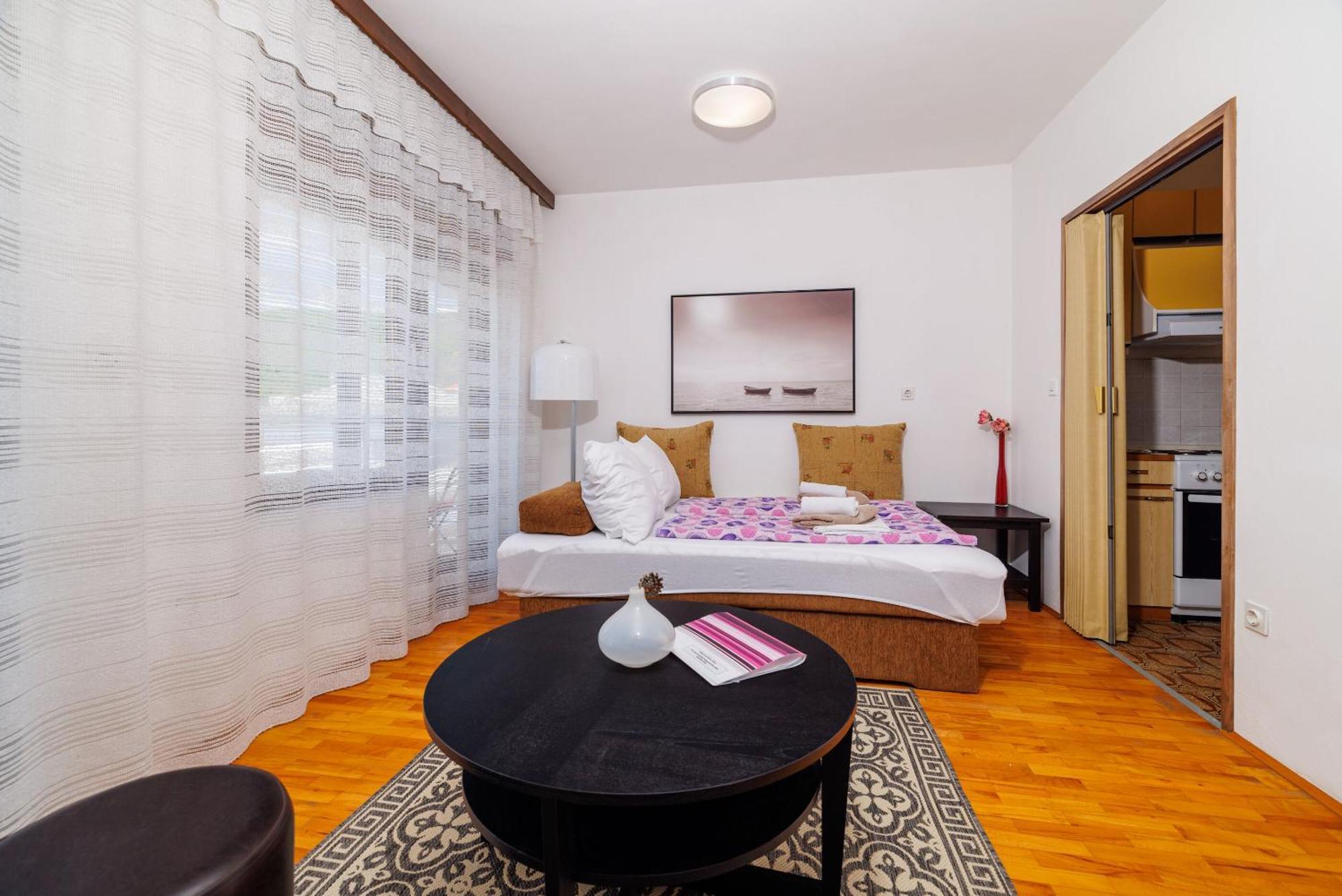 Apartments Zec Selce Exterior photo